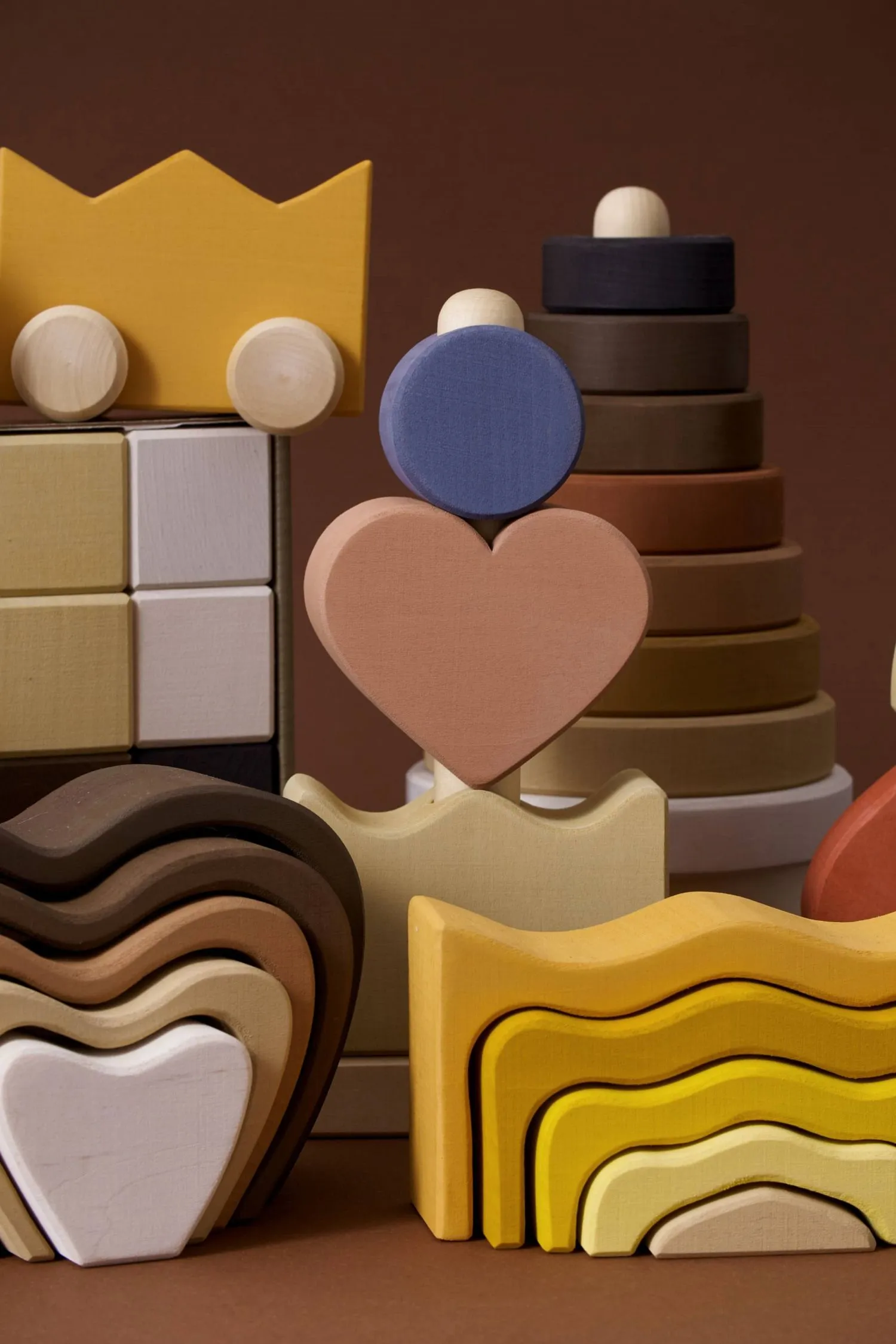 Деревянная игрушка-пирамидка "Корона" Радуга Грез