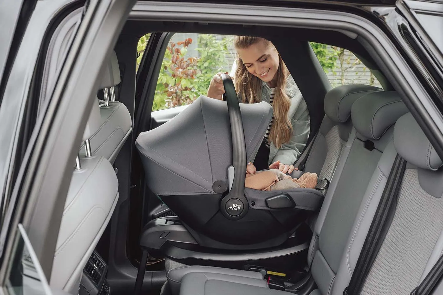 Автокресло 0+ Britax Roemer Baby-Safe Core
