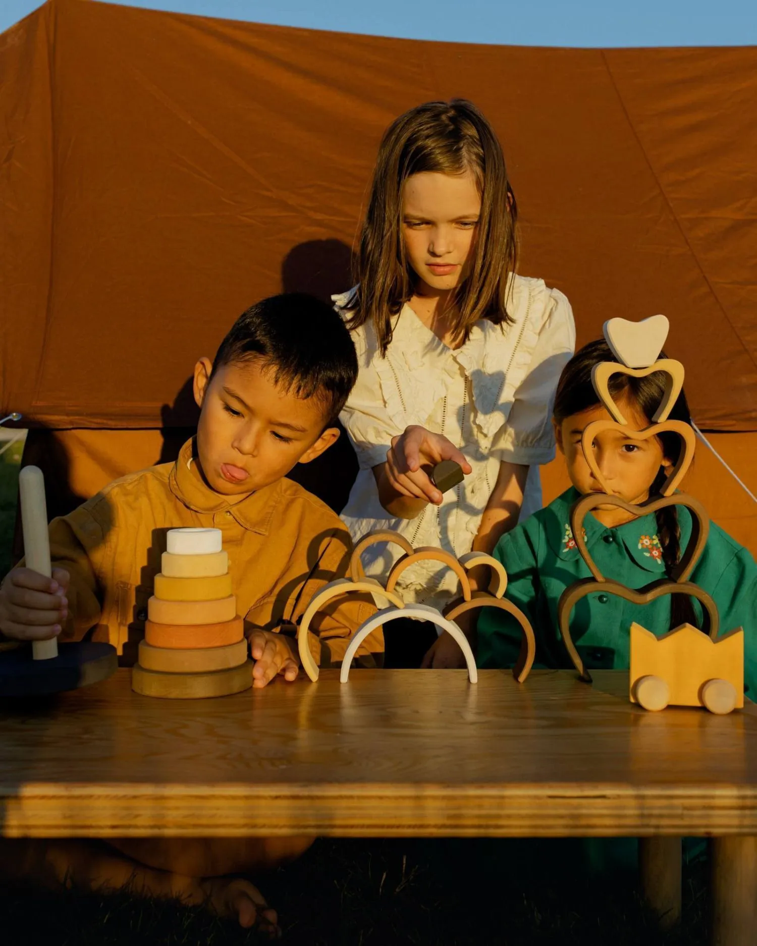 Машинка-каталка Радуга Грез «Корона»