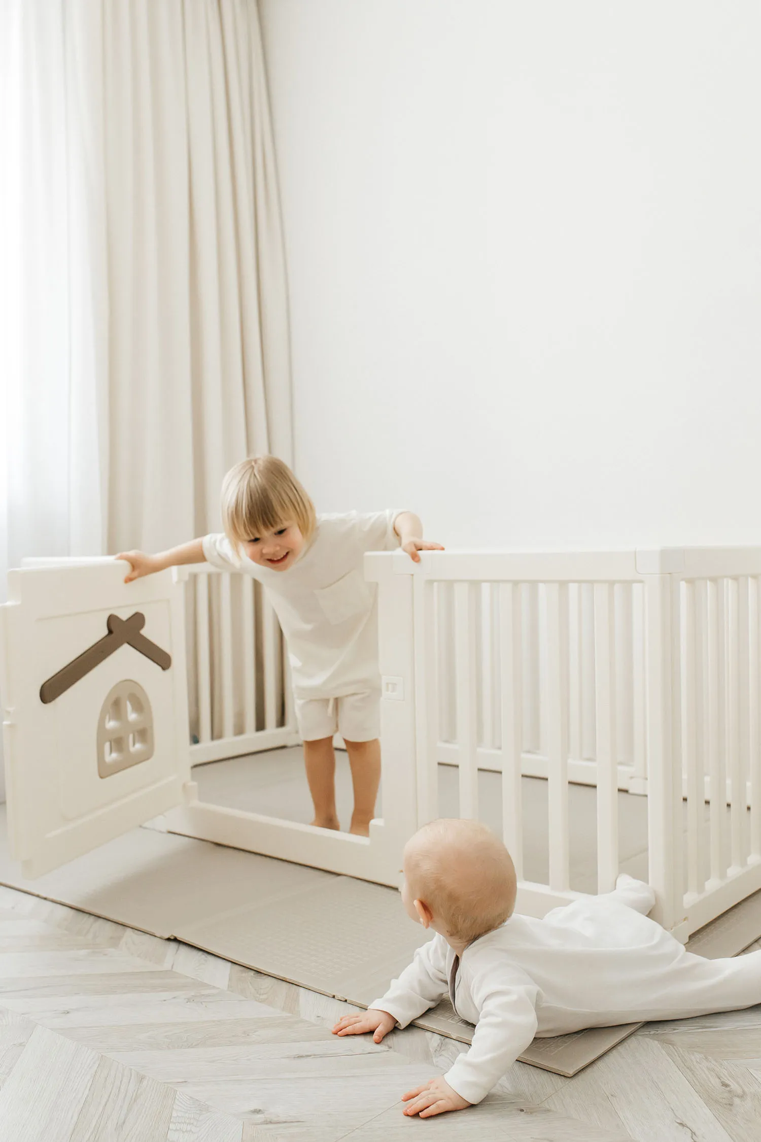 Манеж большой детский игровой  UNIX Kids Classic Tree House 150x130