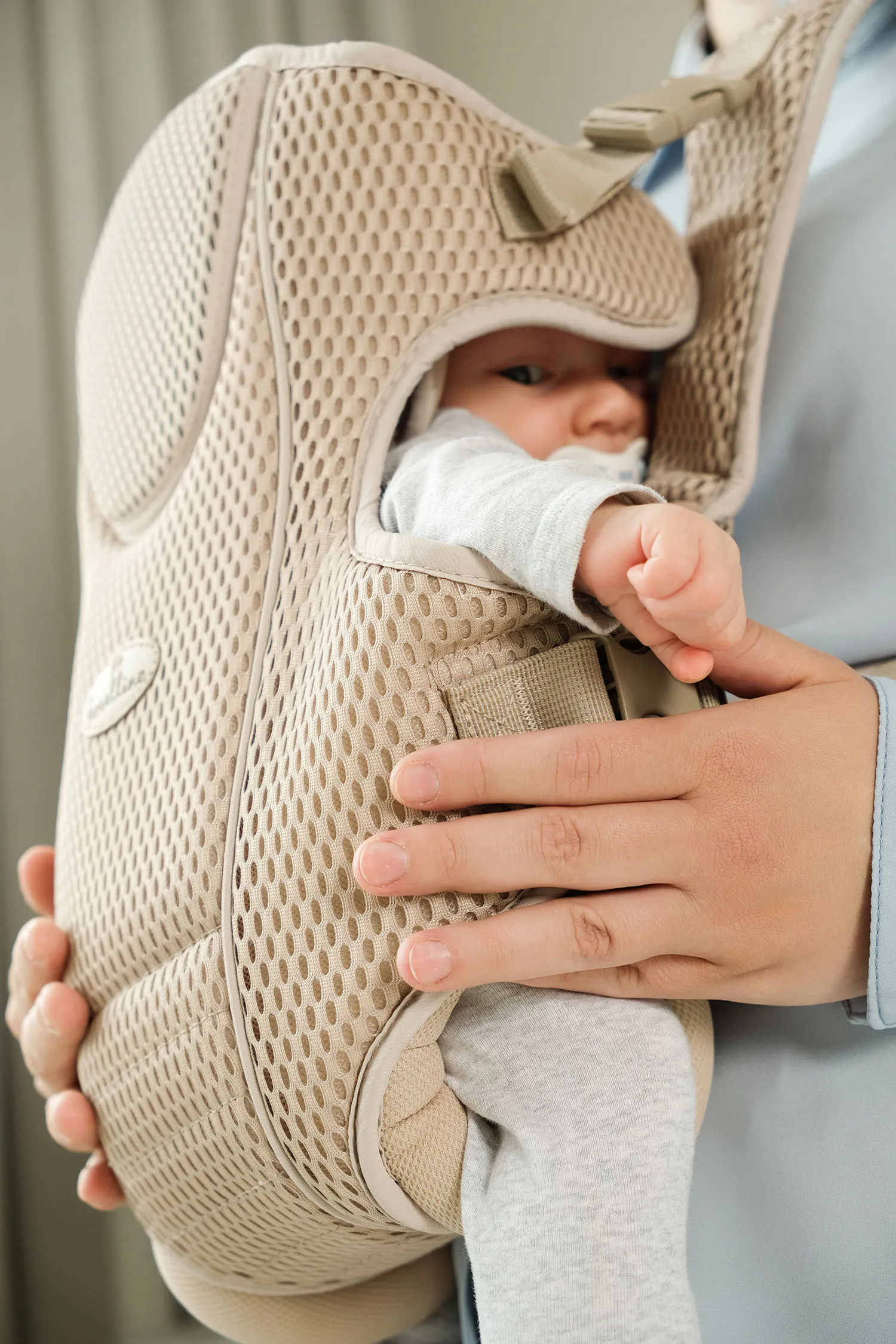 Рюкзак переноска Fiorellino beige mesh BC1847