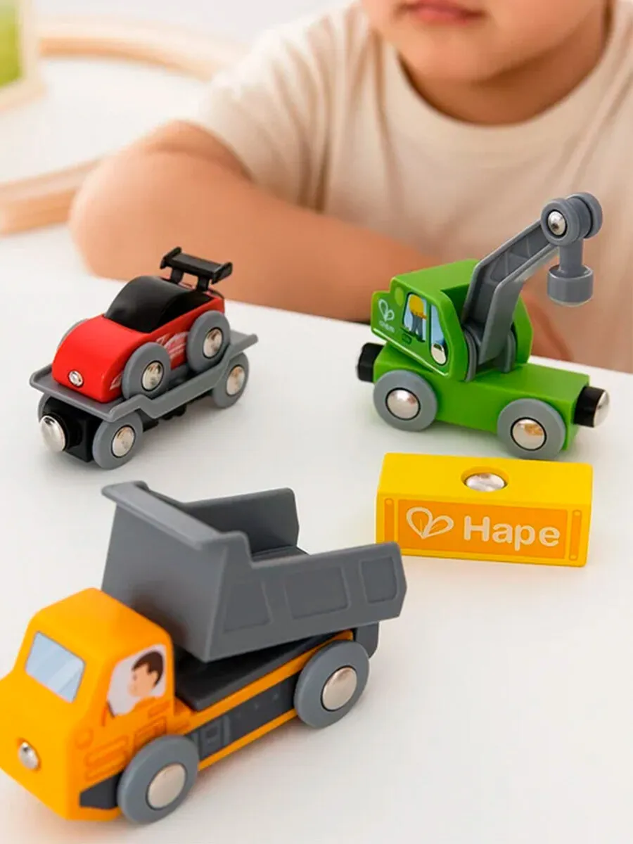 Набор игровых машинок Hape для малышей «Едем вместе» Поезд строительной техники E8785_HP