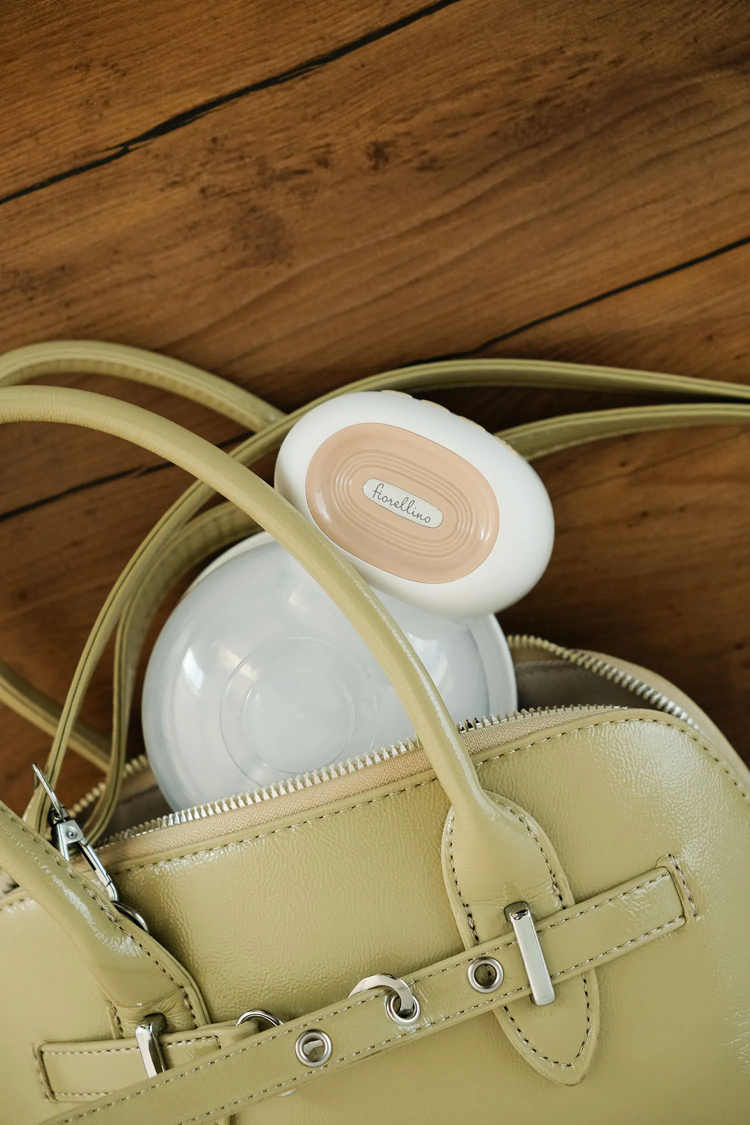 Молокоотсос Fiorellino портативный электрический YM-8806