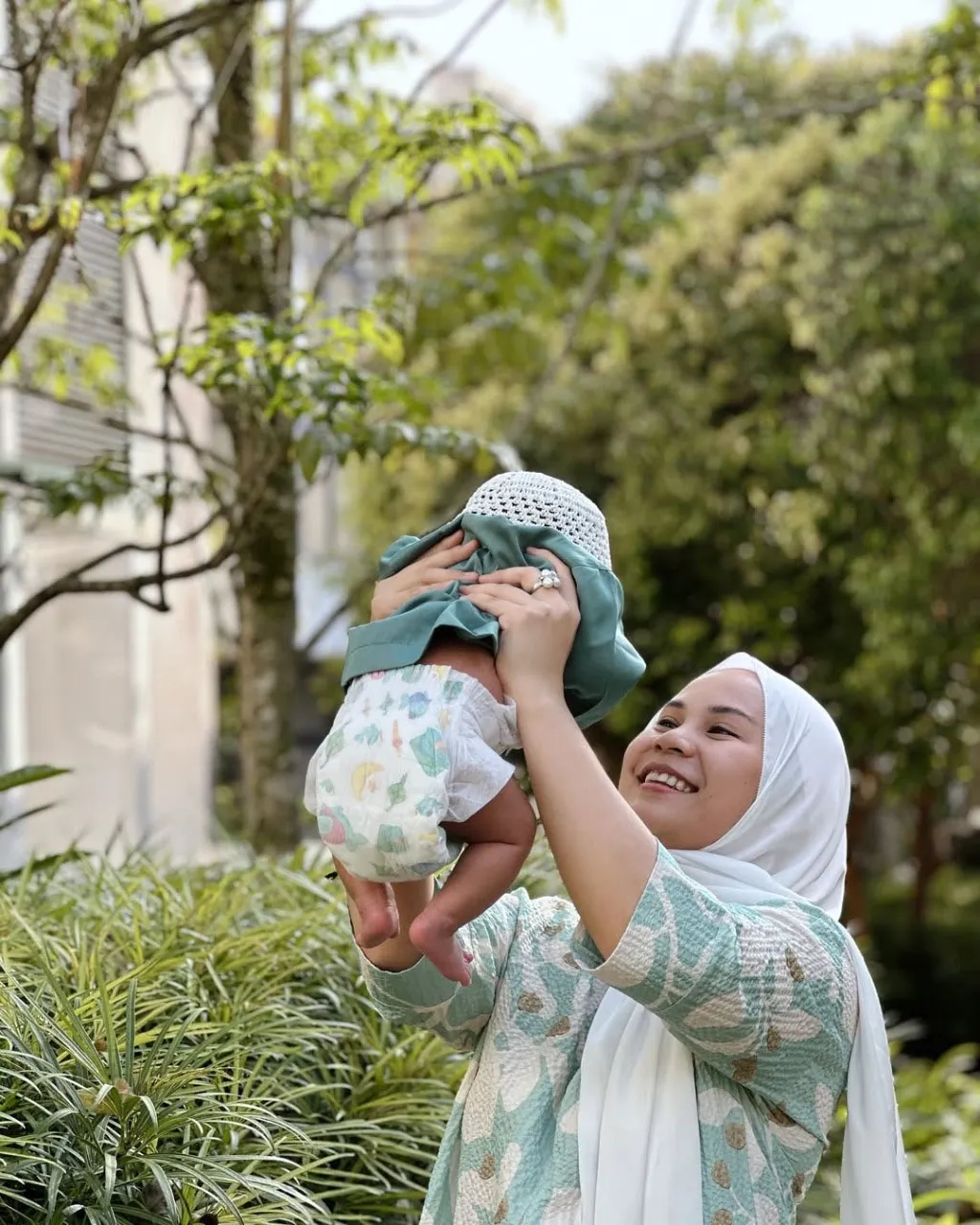 Трусики-подгузники Offspring M 6-11 кг Восточные сказки 42 шт OF02MRRS