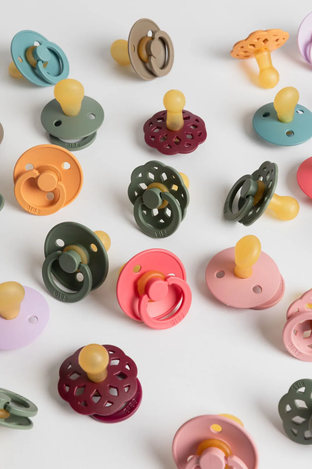 Пустышка латексная BIBS Boheme 6+ месяцев