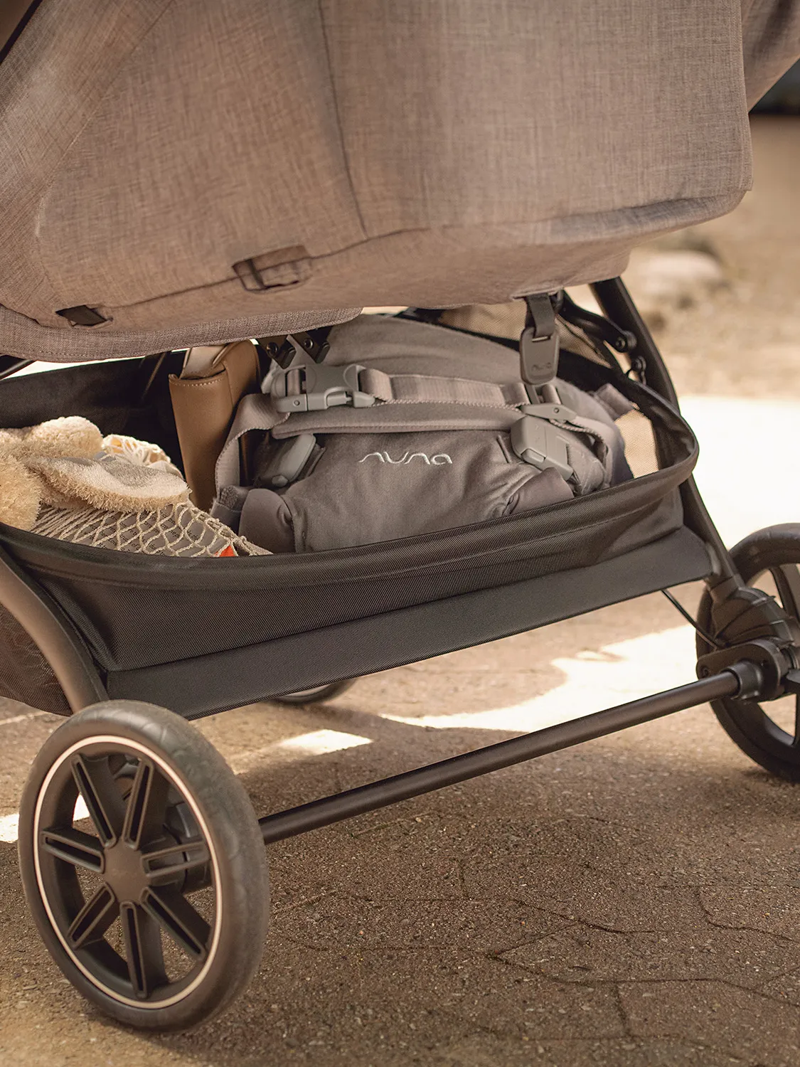 Коляска прогулочная для двойни Nuna TRVL DUBL