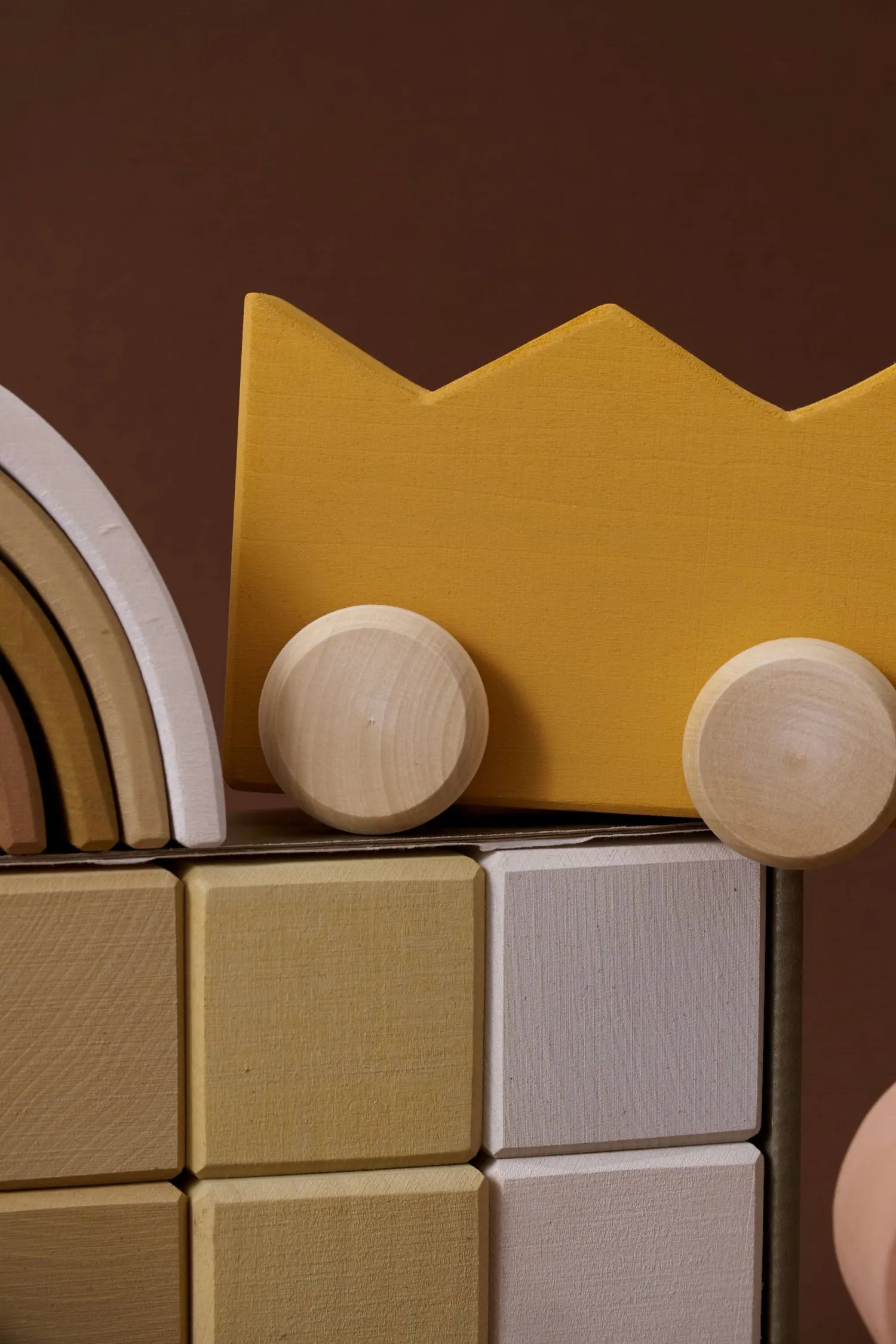 Машинка-каталка Радуга Грез «Корона»