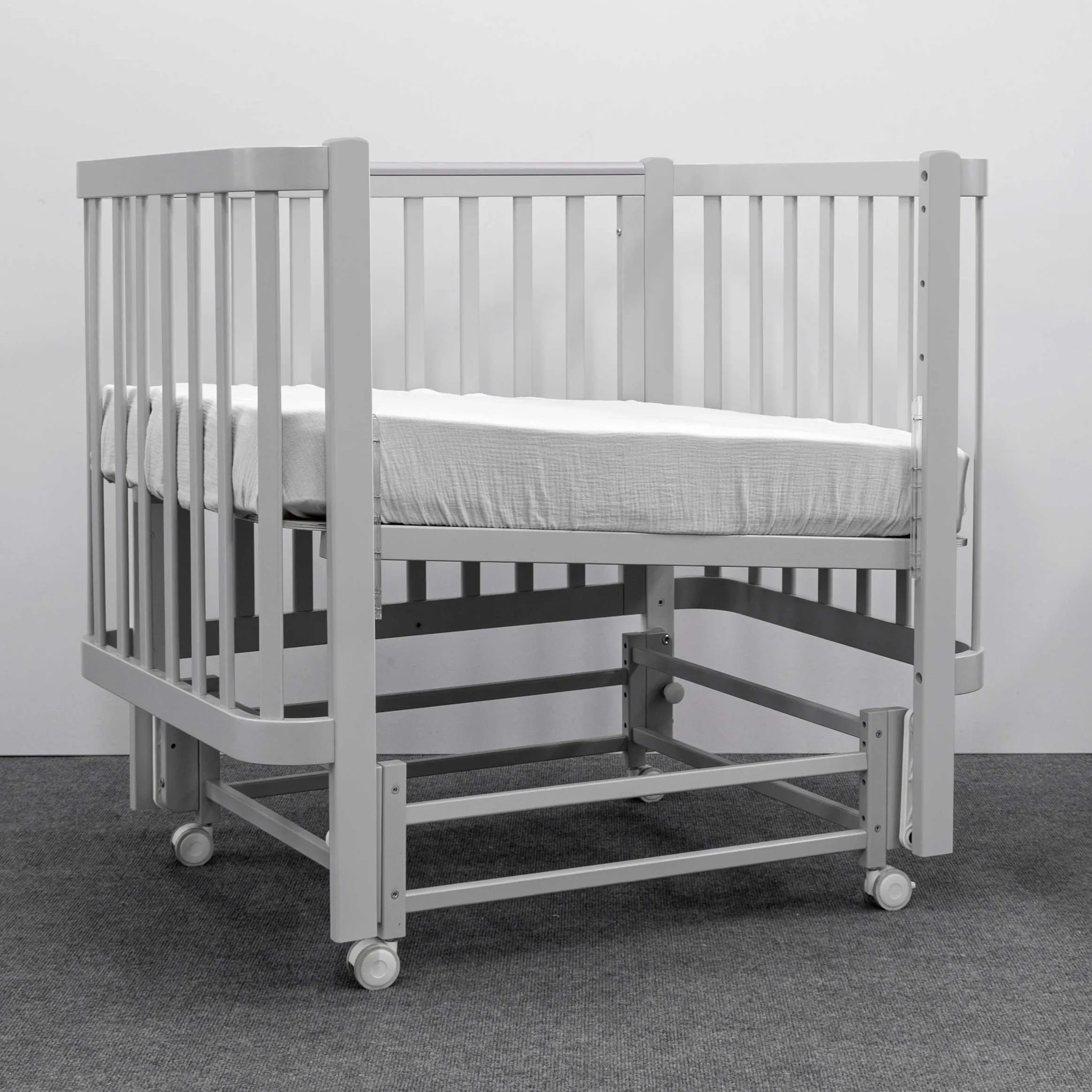 Кроватка детская ANTEMI Terra Light New с маятником 100х70
