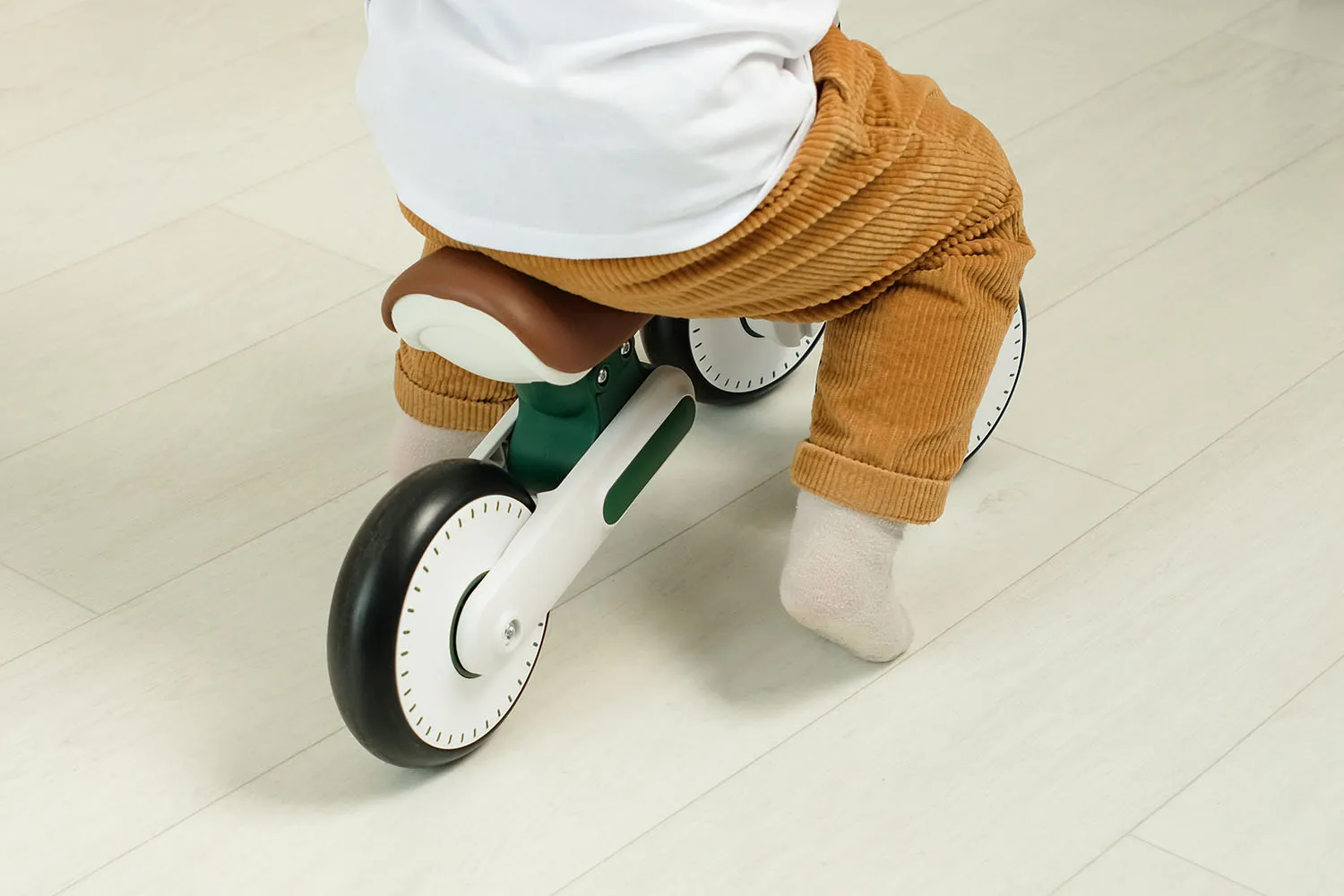 Беговел Fiorellino green brown WB0608