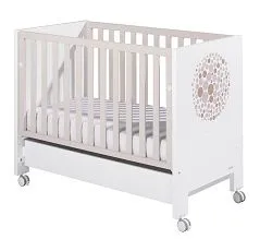 Меняем детскую колыбель на кровать