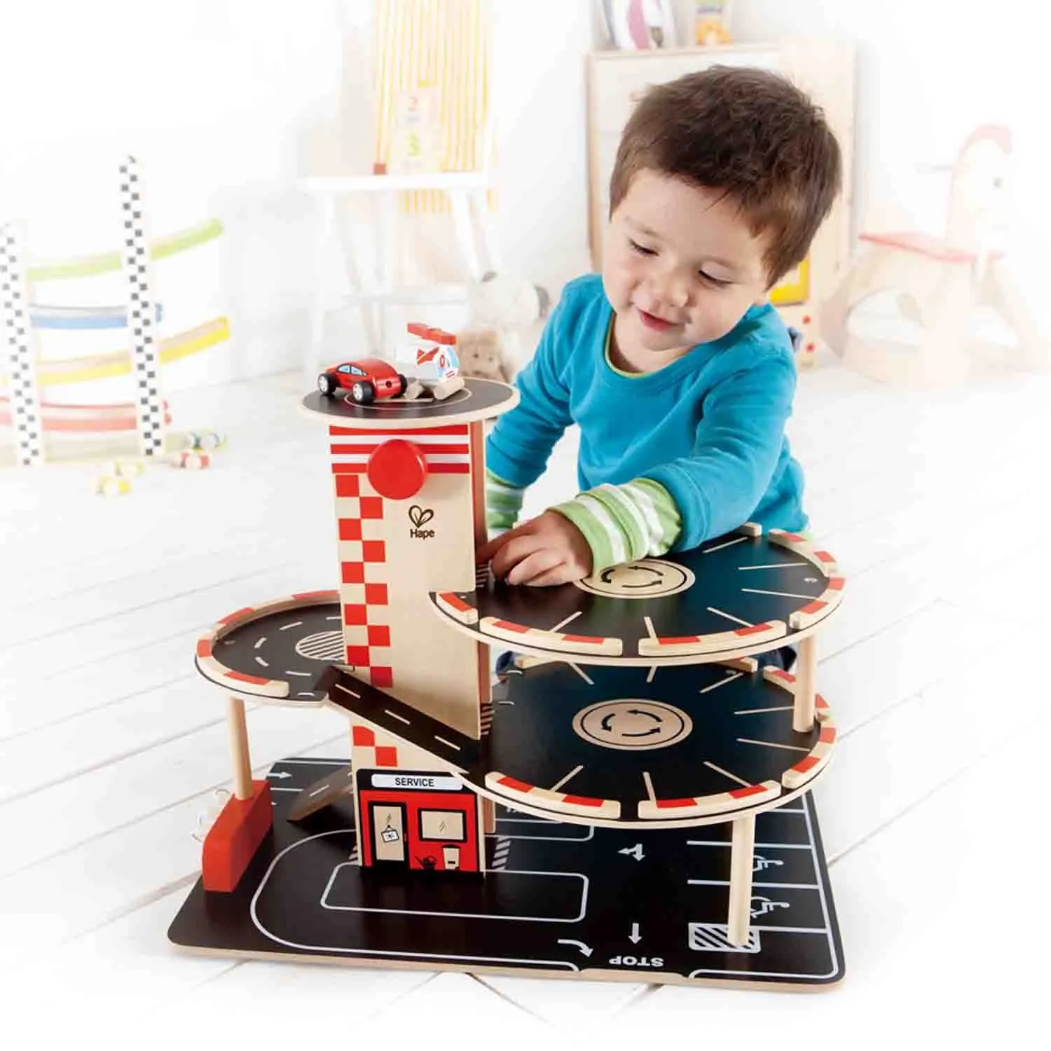Игровой набор Hape «Многоуровневая парковка»