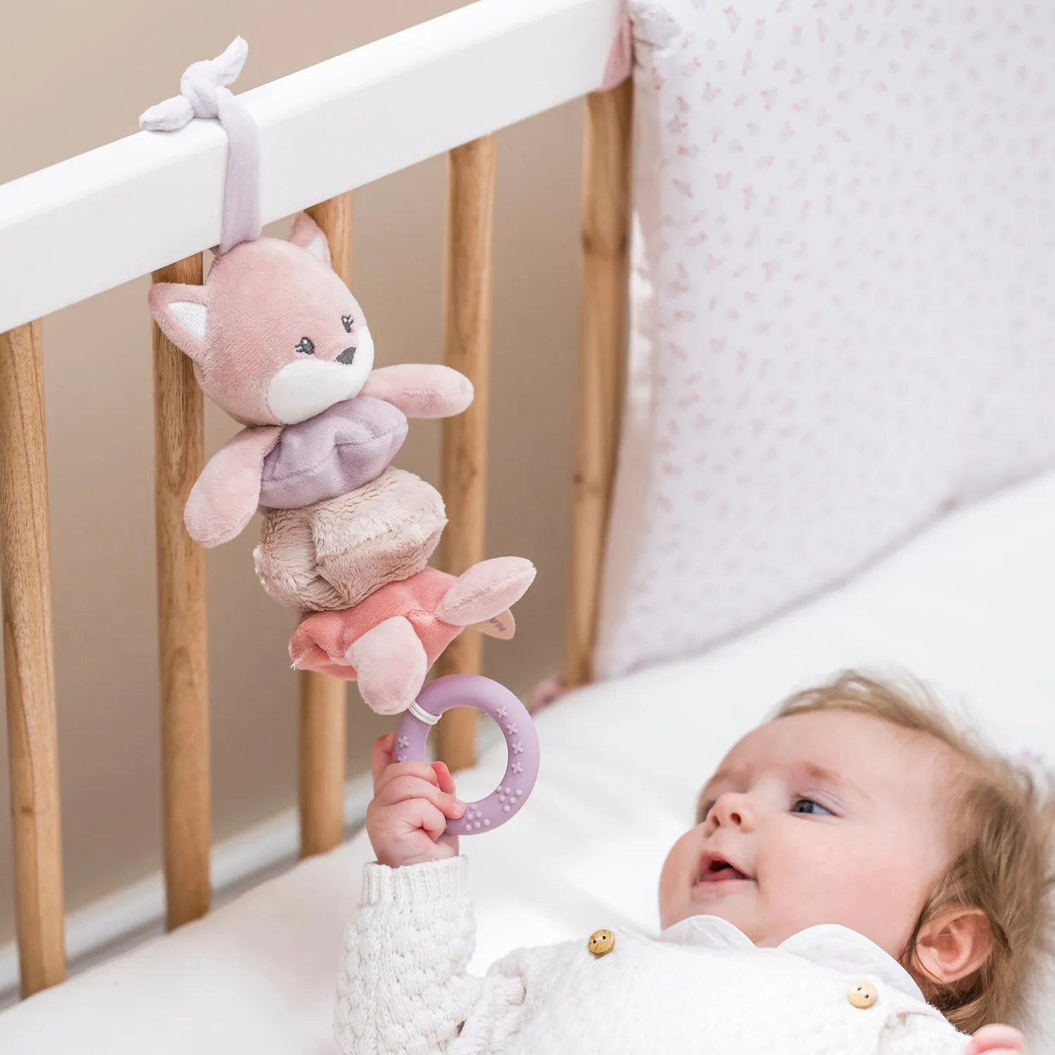 Игрушка мягкая Nattou Soft toy Alice & Pomme Лисичка с вибрацией 485180