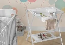 Пеленальный столик – верный помощник молодой мамы