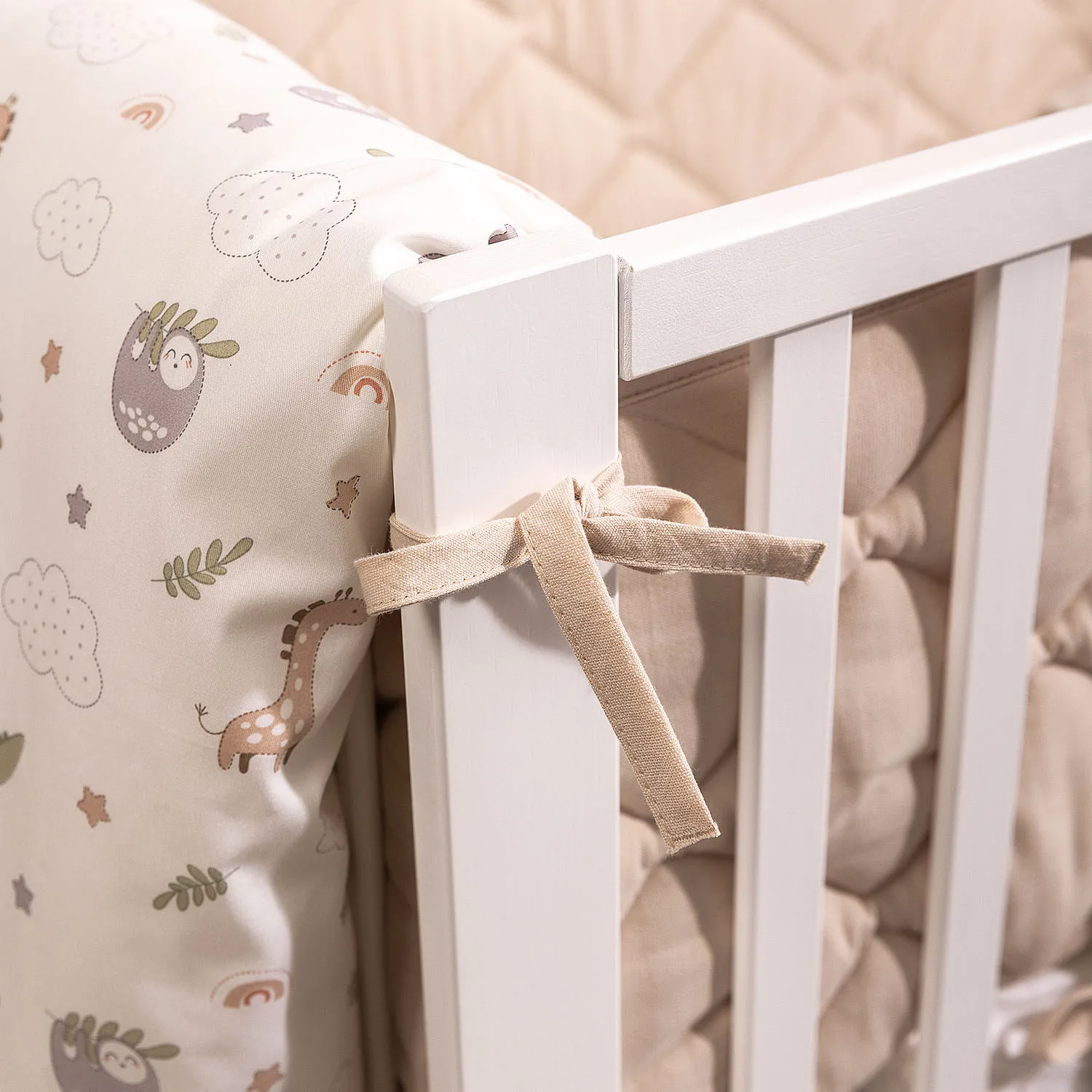 Защита для детской кроватки (бампер стеганый универсальный) PERINA Slim