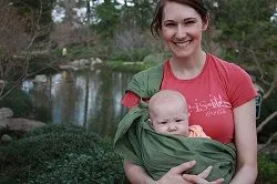 Коляска или слинг, что предпочтительней для молодой мамы?