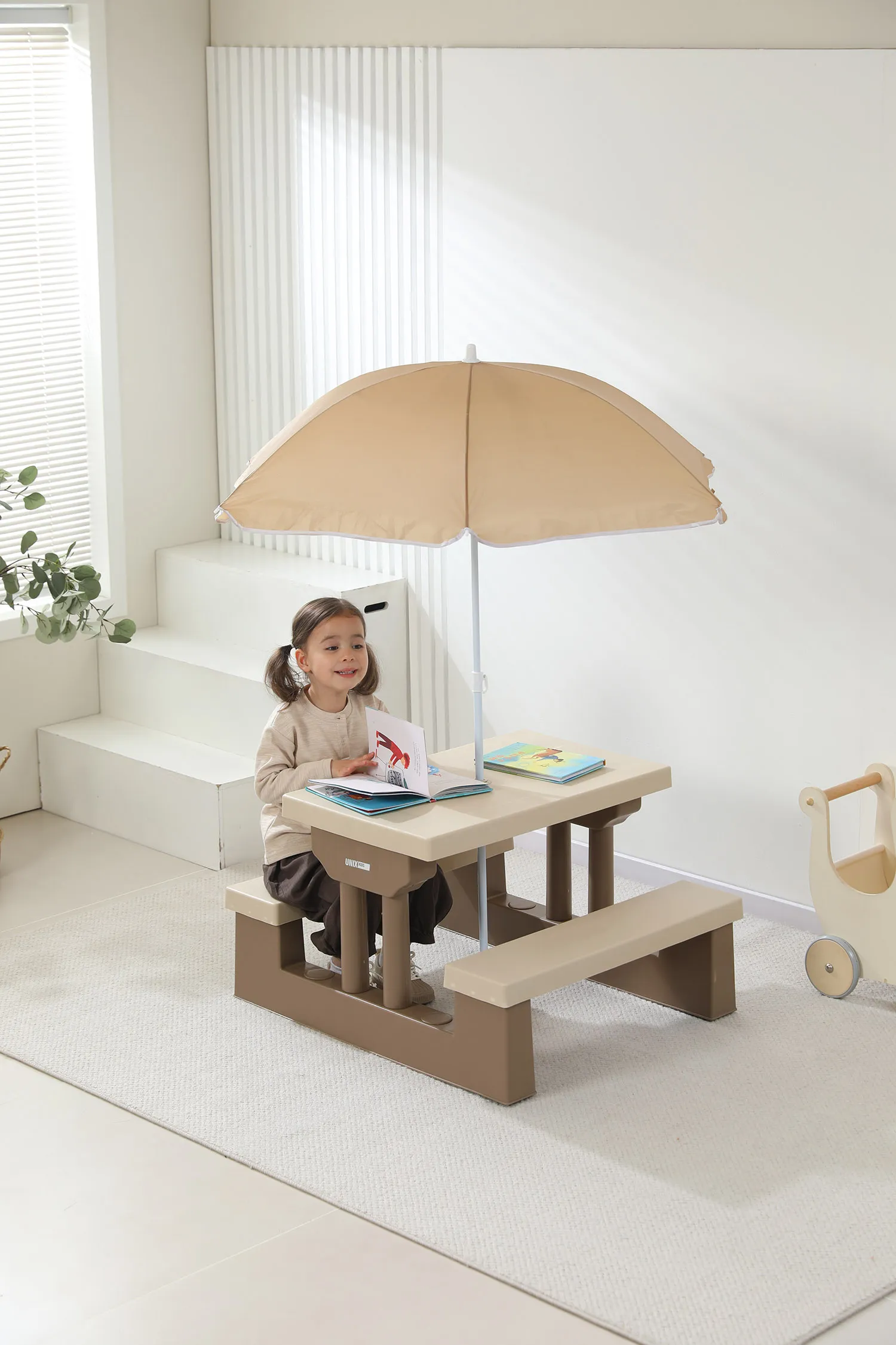 Стол садовый с зонтом UNIX Kids Garden 70x90 см Camel PTGARDTB67CL