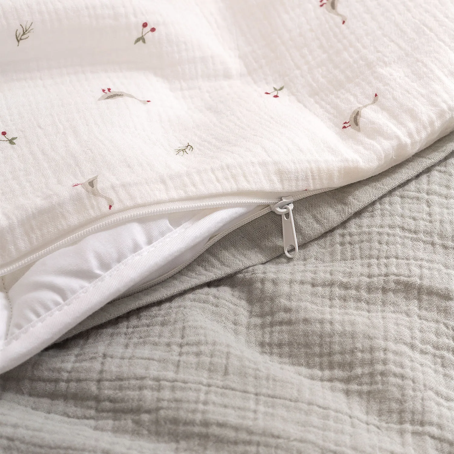 Комплект постельного белья Perina Muslin 3 предмета 120х60 Гуси/Шалфей КПБ3-М.1.22х2.8