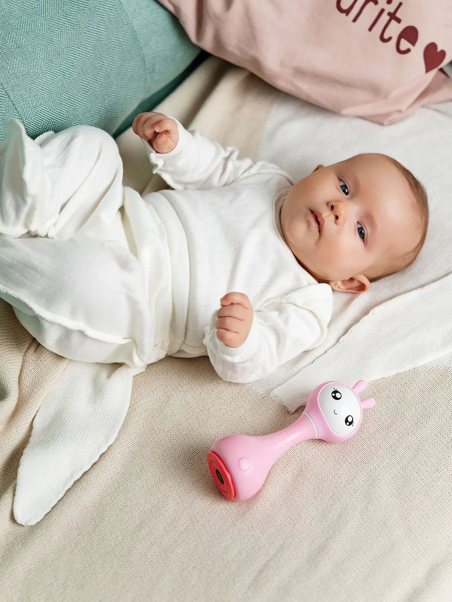 Музыкальная игрушка Alilo Умный зайка R1 розовый 60403