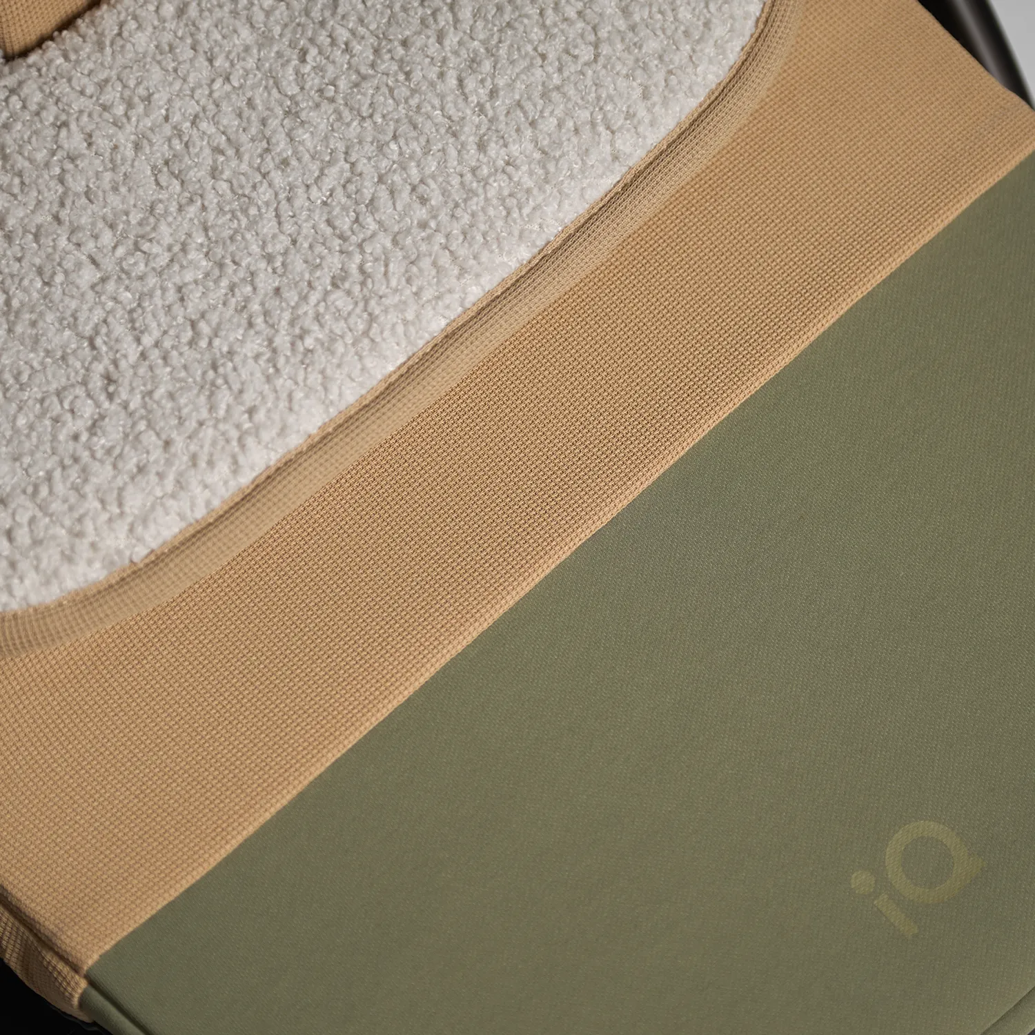 Коляска 2 в 1 ANEX iQ Premium 2025 Hugg