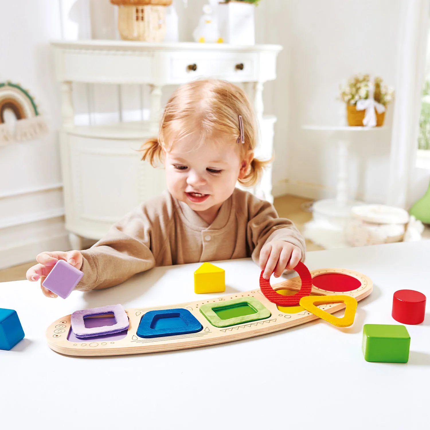 Игрушка HAPE развивающая «Цвета и формы» Сортер Монтессори E1666_HP