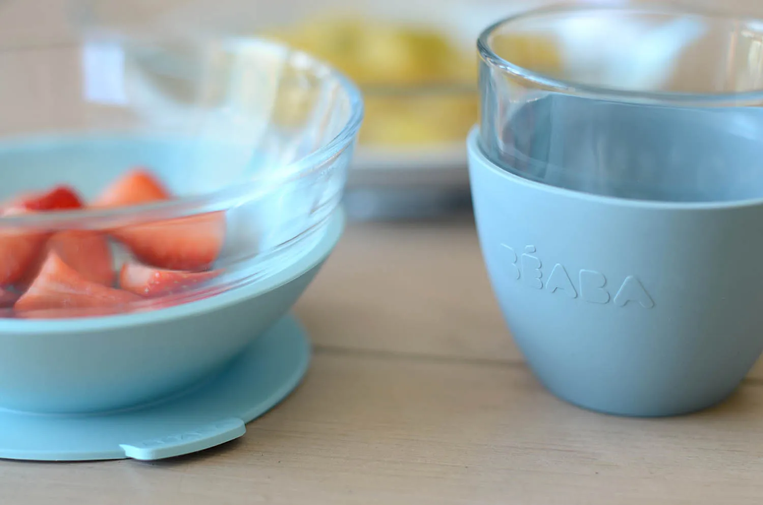 Набор посуды Beaba стеклянный 2 тарелки, чашка Coffret Repas Verre