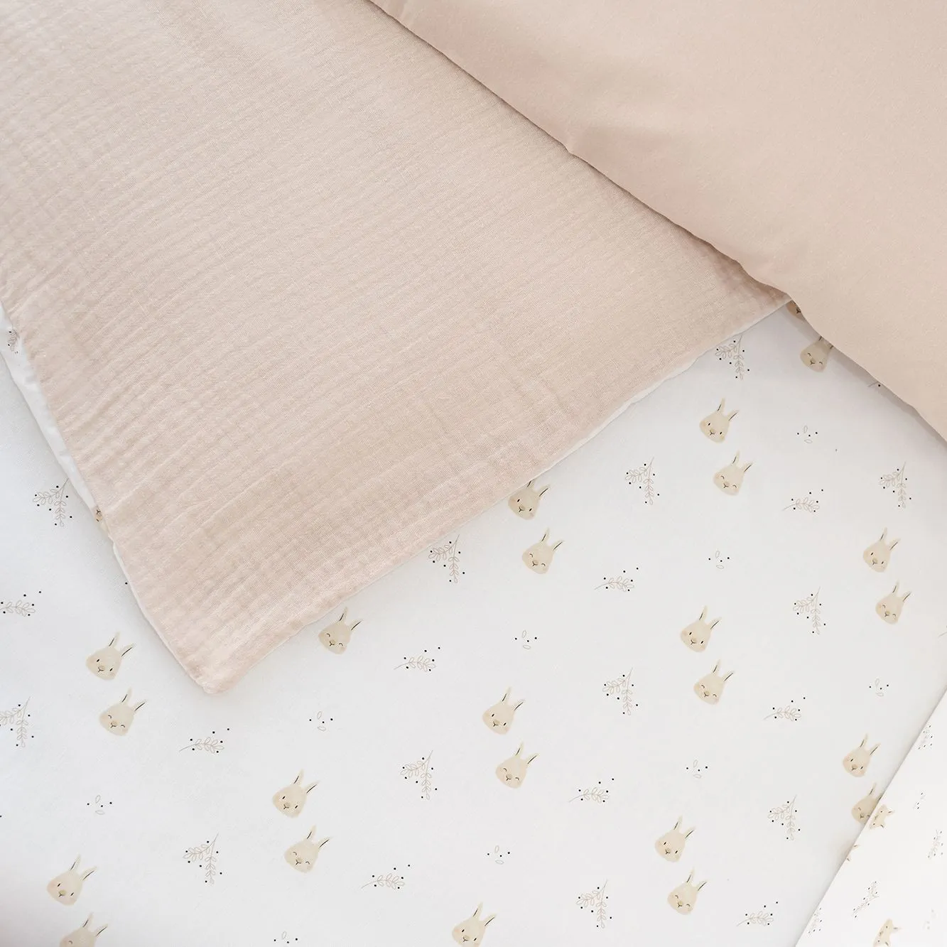 Покрывало + бортики для колыбели Micuna Rabbits TX-2009