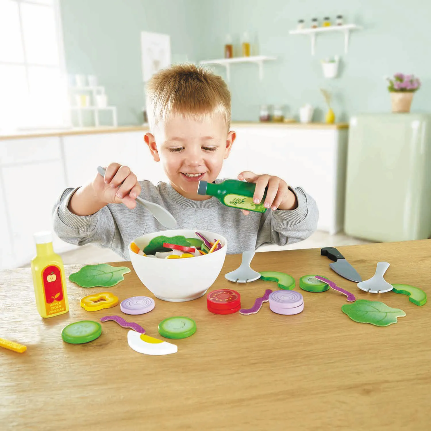 Набор игровой HAPE для детей «Салат из овощей», 40 предметов E3174_HP