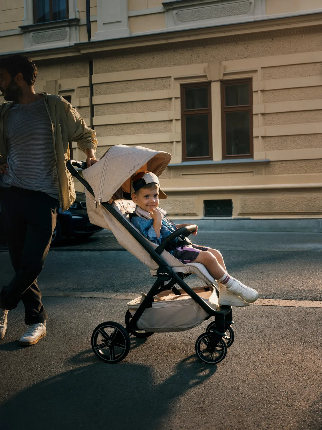 Коляска прогулочная Nuna TRVL LX BMW