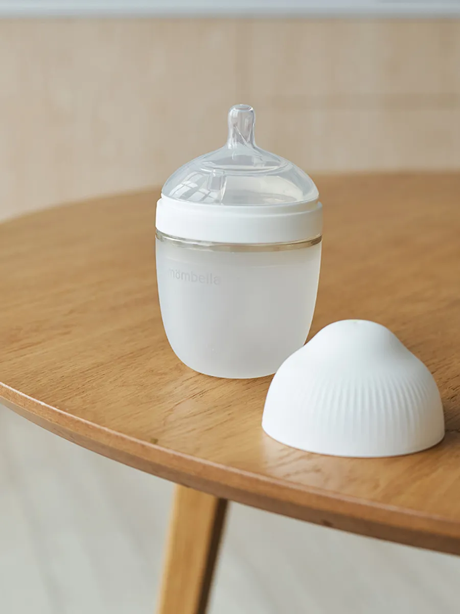 Бутылочка Mombella силиконовая антиколиковая Wide Neck широкая 210 мл белая 8137. Изображение 8