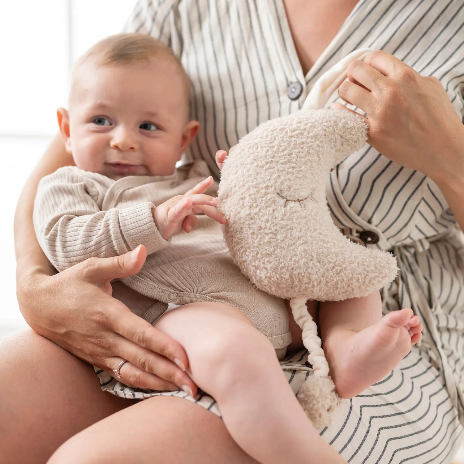 Игрушка мягкая Nattou Musical Soft toy TEDDY Месяц музыкальная 856126