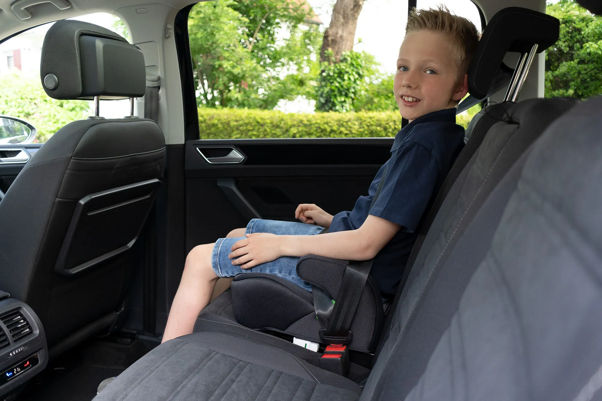 Бустер Osann LUX ISOFIX