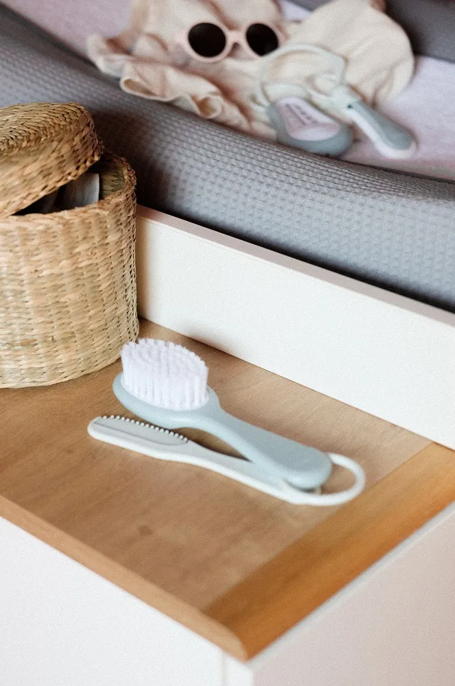 Набор Beaba Set Accessoire Toil щипчики для ногтей, термометр, расческа с щеткой