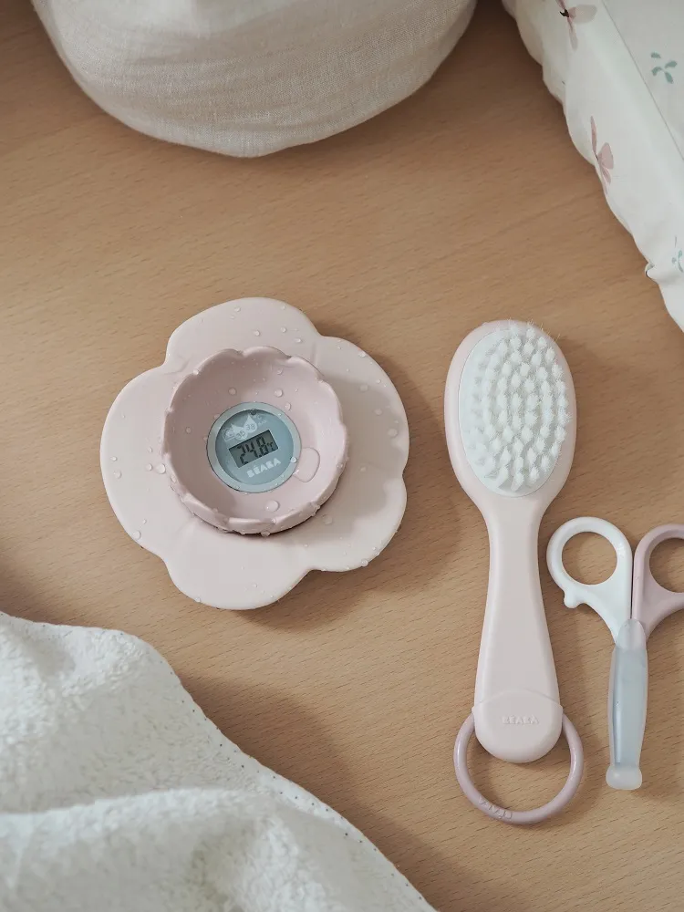 Цифровой термометр Beaba Lotus для воды и воздуха