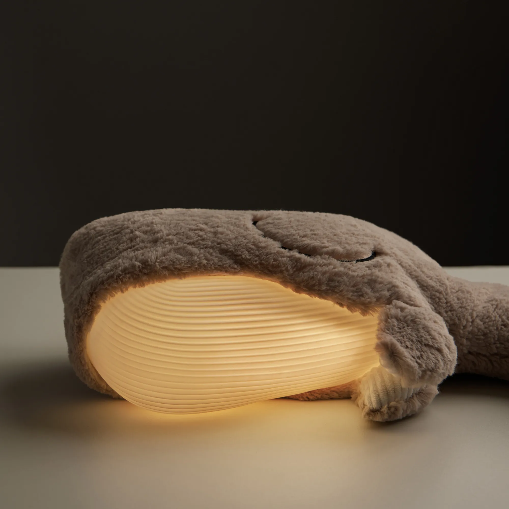 Игрушка Happy Baby мягкая для засыпания WALLY THE WHALE «УОЛЛИ ЗЕ УЭЙЛ» beige 331952