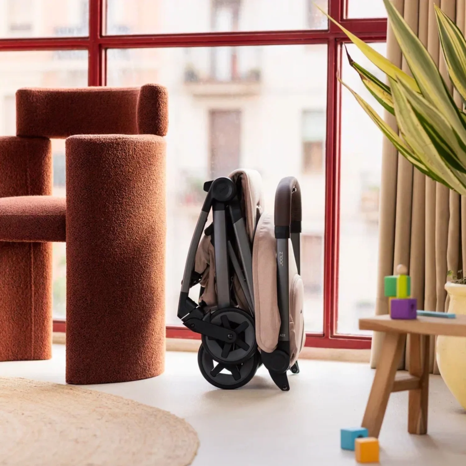 Коляска прогулочная Joolz Aer2 SE с бампером и подстаканником