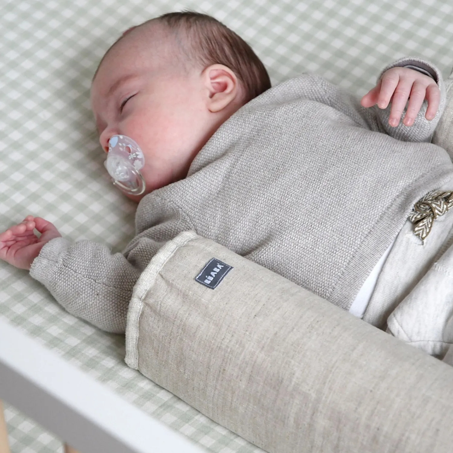 Позиционер-подушка Beaba для сна BEBECAL