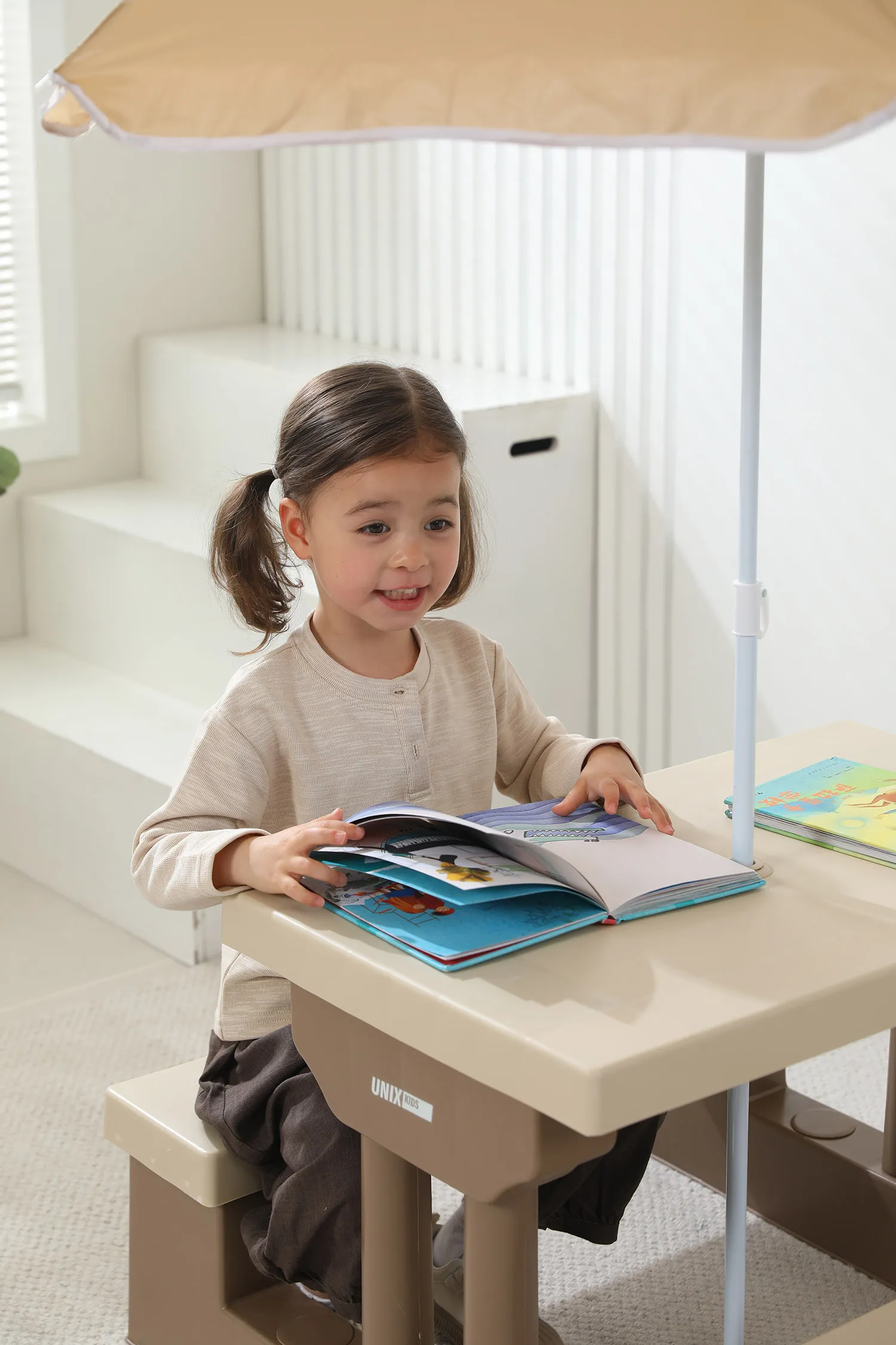 Стол садовый с зонтом UNIX Kids Garden 70x90 см Camel PTGARDTB67CL