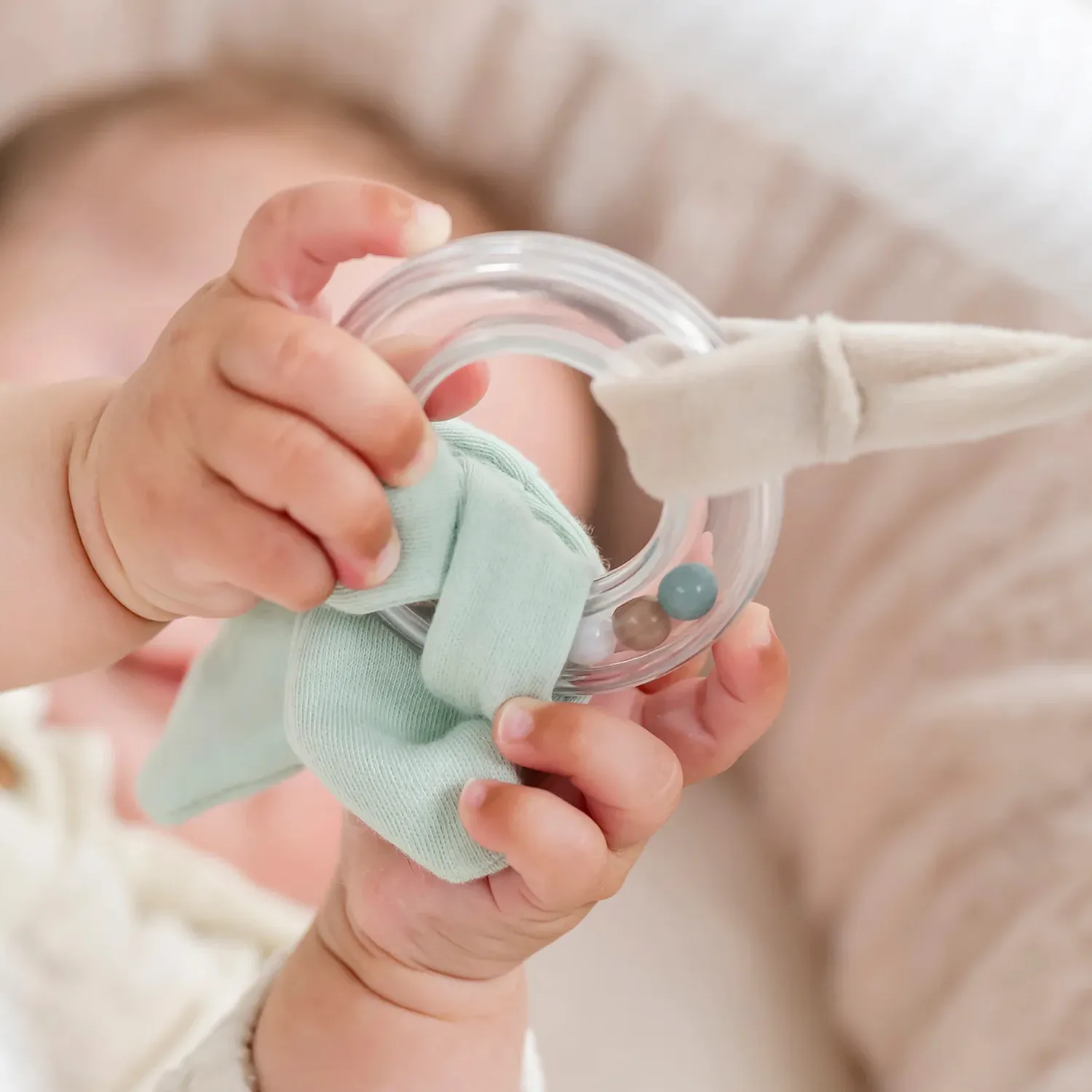 Коврик детский игровой круглый Nattou FLO, ERNEST & OLI Лиса, Лев и Слоник с арками 682244