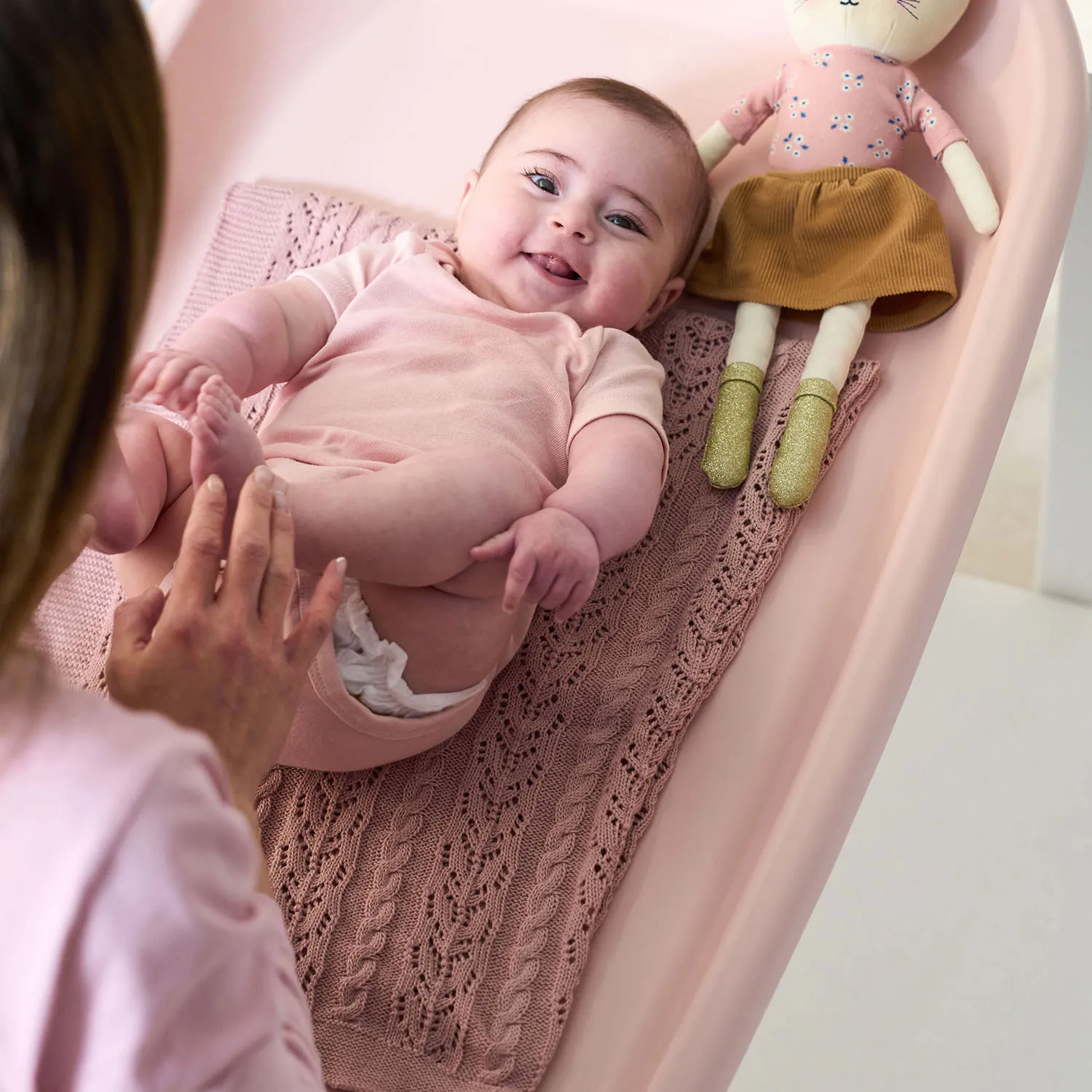 Пеленальная доска Tutti Bambini Cushi на жестком основании ПУ