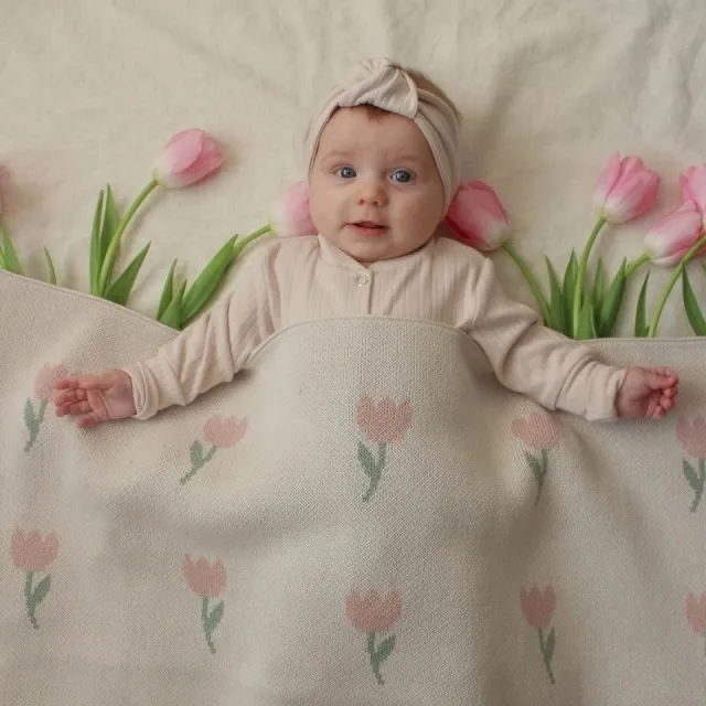 Плед детский 80х120 см LoomKnits Flowers Tulip