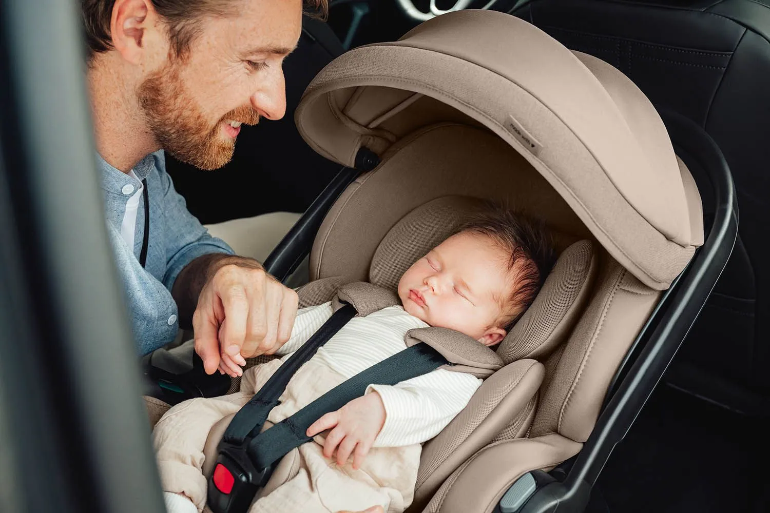 Автокресло 0+ Britax Roemer Baby-Safe Pro Style c базой ISOFIX Vario Base 5Z