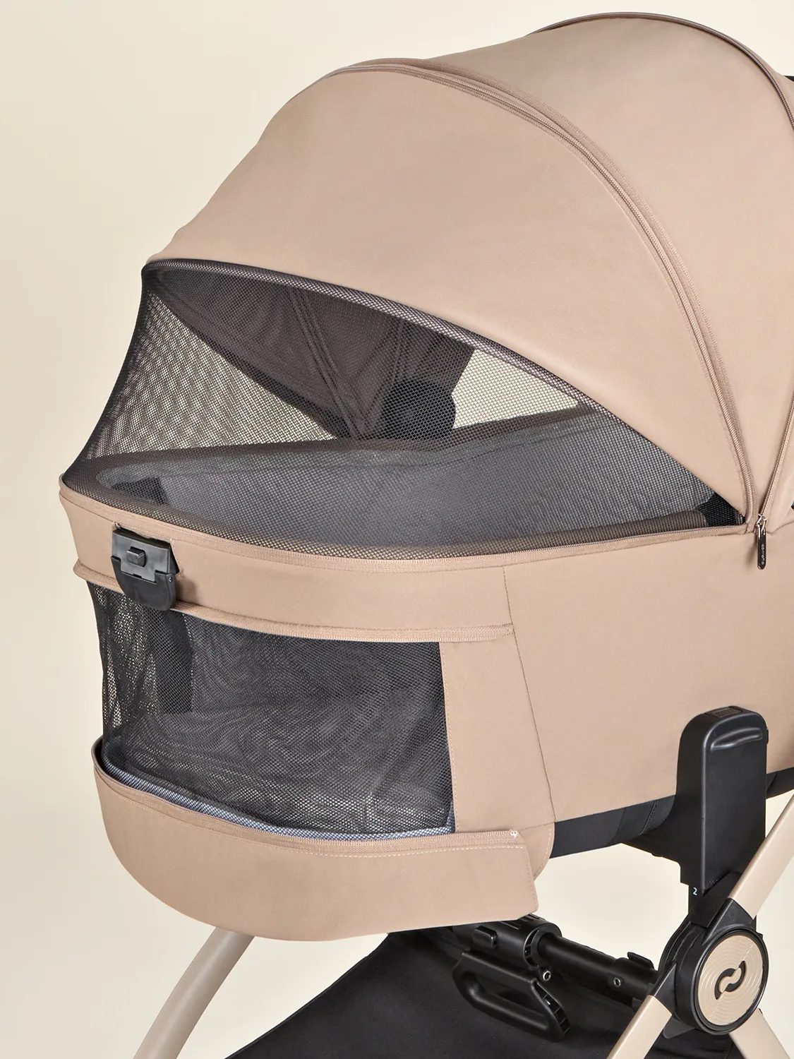 Коляска 2 в 1 Carrello Ultra F CRL-6556