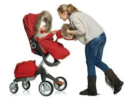 Особенности выбора коляски для зимних прогулок