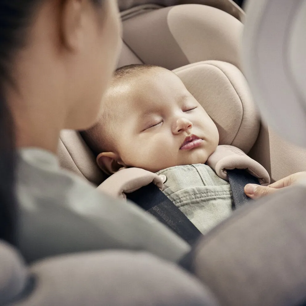 Автокресло 0+ Bugaboo Otter by Nuna