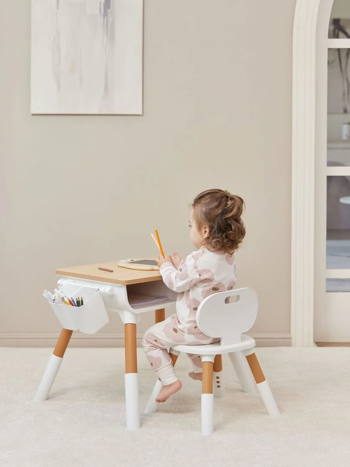 Комплект детской мебели Happy Baby LITEN: стол и стул 91030