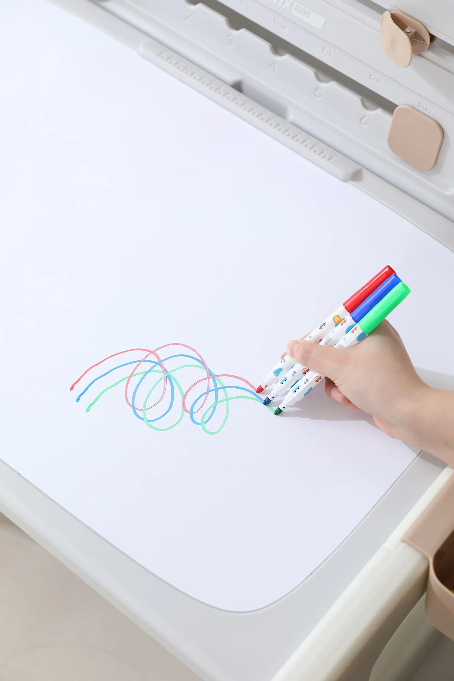 Стол со стульчиком 4 в 1 детский развивающий UNIX Kids Camel PPT4IN1CL