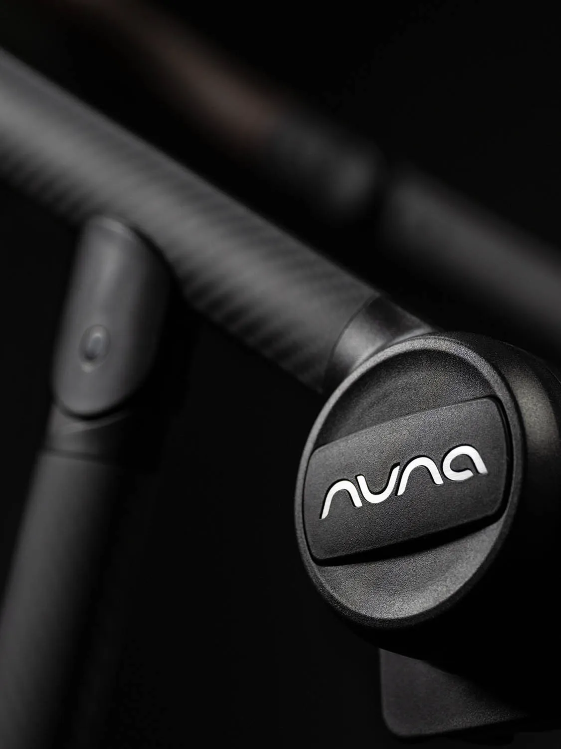 Коляска 2 в 1 Nuna SWIV BMW, Коричневый (UMBER)