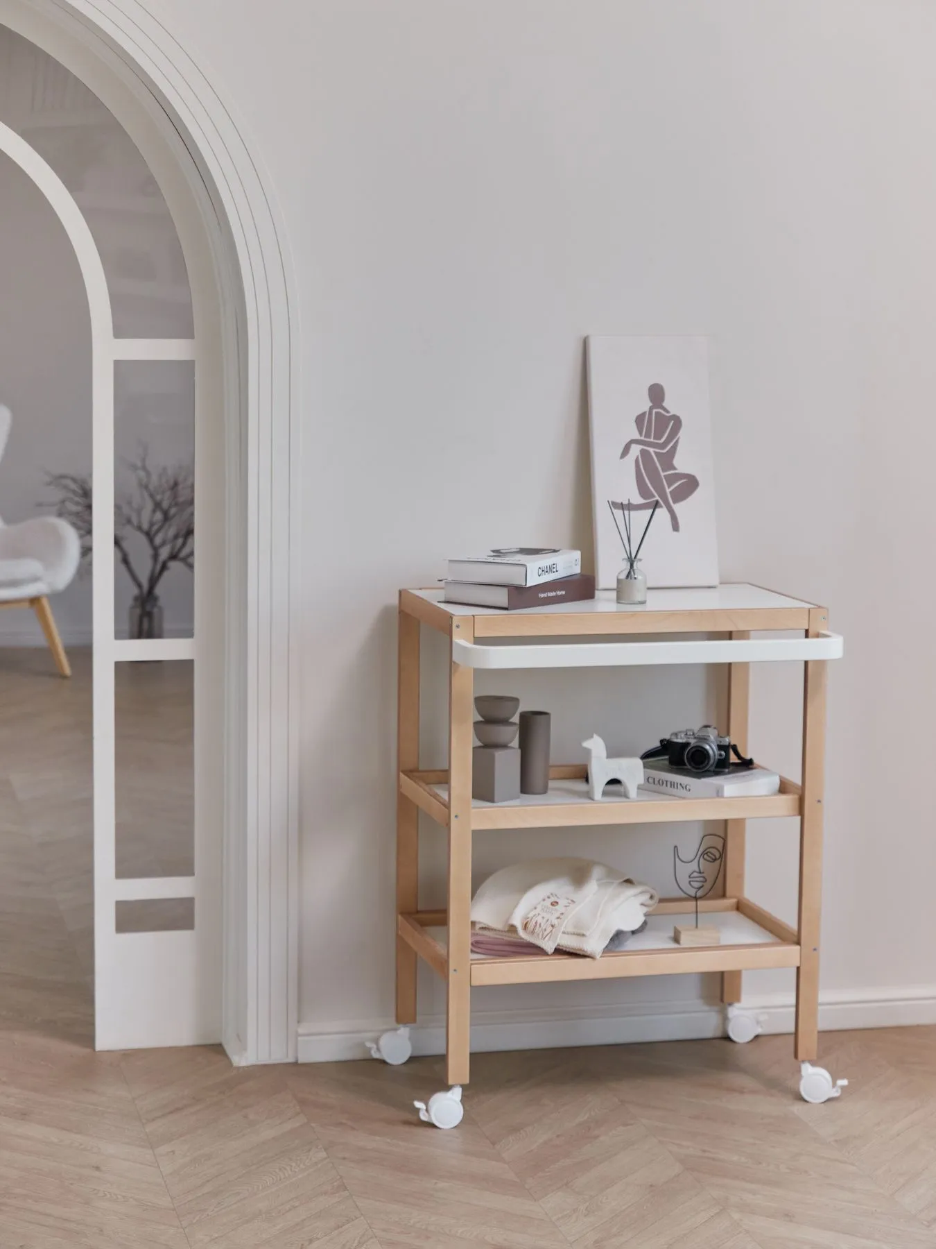 Комплект Happy Baby: пеленальный стол LAFINO с матрасом white 91039