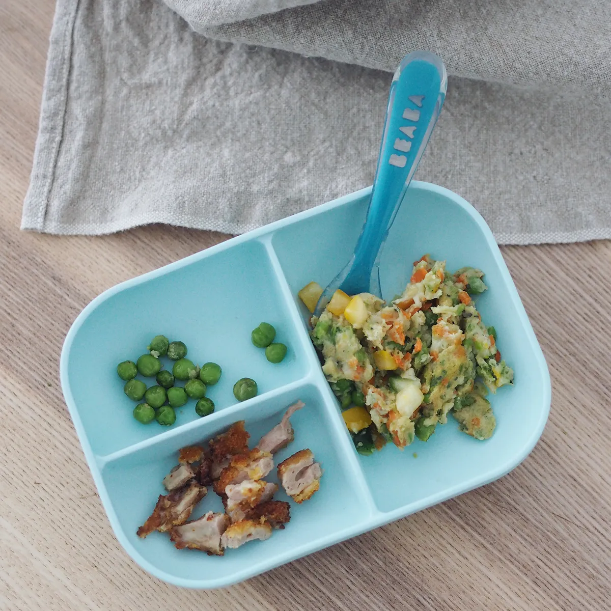 Набор детской посуды Beaba Silicone Set Blue (тарелка, ложка)