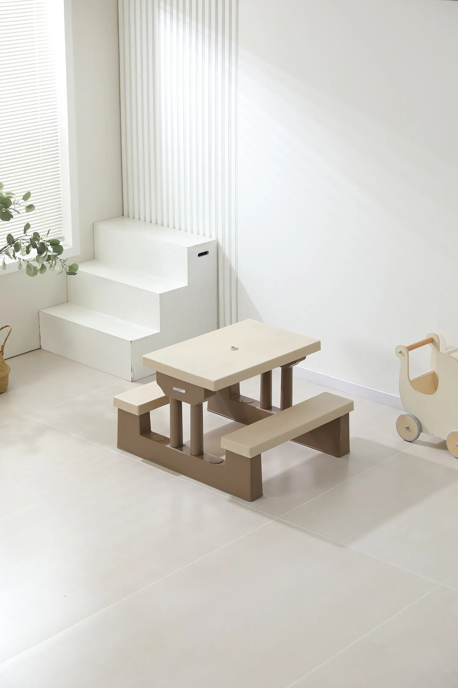 Стол садовый с зонтом UNIX Kids Garden 70x90 см Camel PTGARDTB67CL